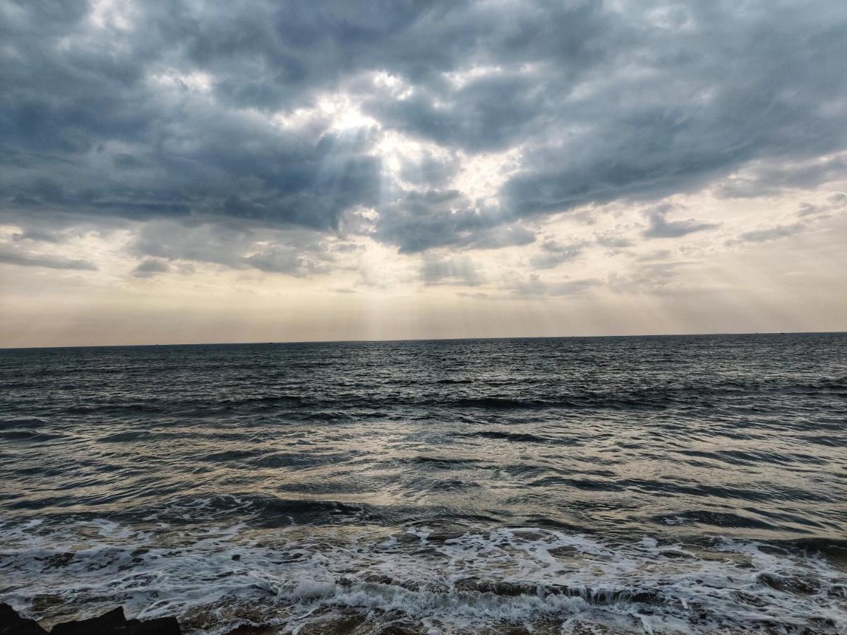 Sea View Resort-& Spa Cherai Cherai Beach Bagian luar foto