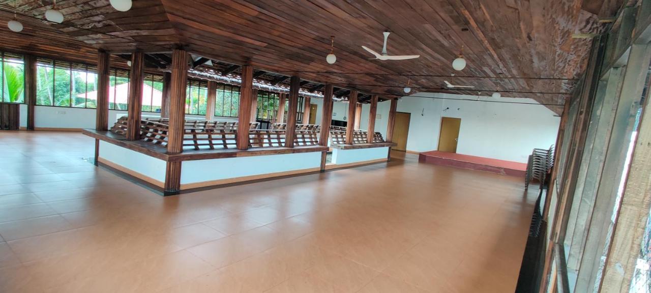 Sea View Resort-& Spa Cherai Cherai Beach Bagian luar foto