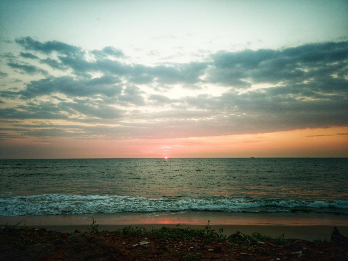 Sea View Resort-& Spa Cherai Cherai Beach Bagian luar foto