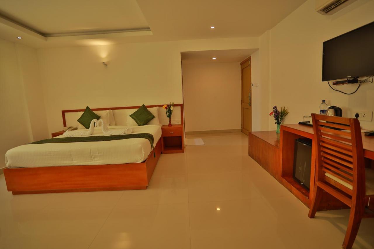 Sea View Resort-& Spa Cherai Cherai Beach Bagian luar foto